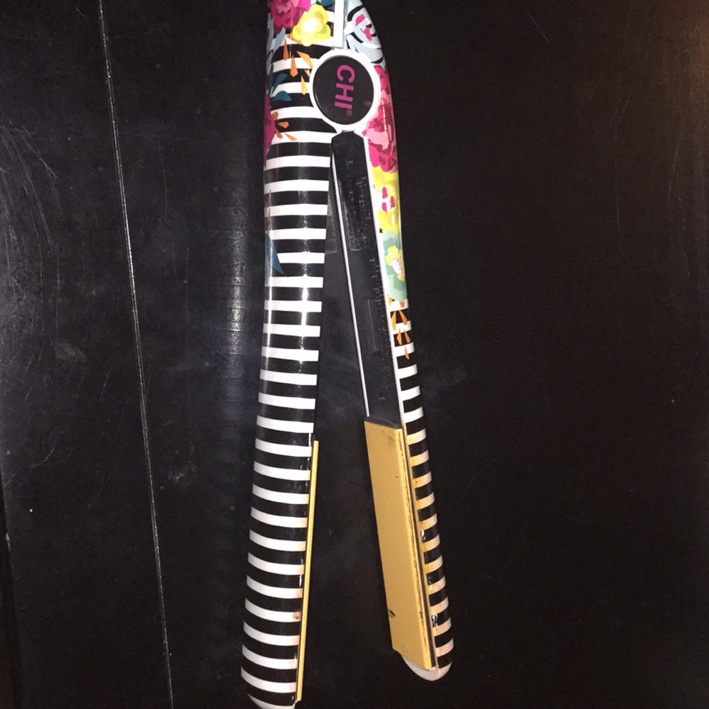 Hair straightener